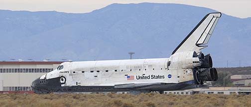Space Shuttle Discovery Lands at Edwards AFB, September 11, 2009